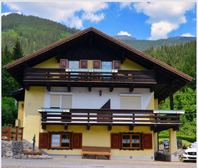 Zugspitzhaus Monika Lermoos Buitenkant foto
