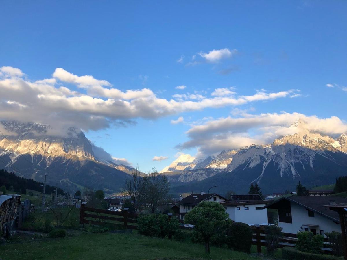 Zugspitzhaus Monika Lermoos Buitenkant foto