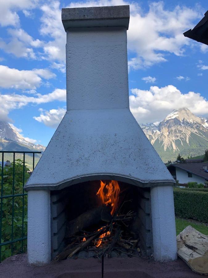 Zugspitzhaus Monika Lermoos Buitenkant foto