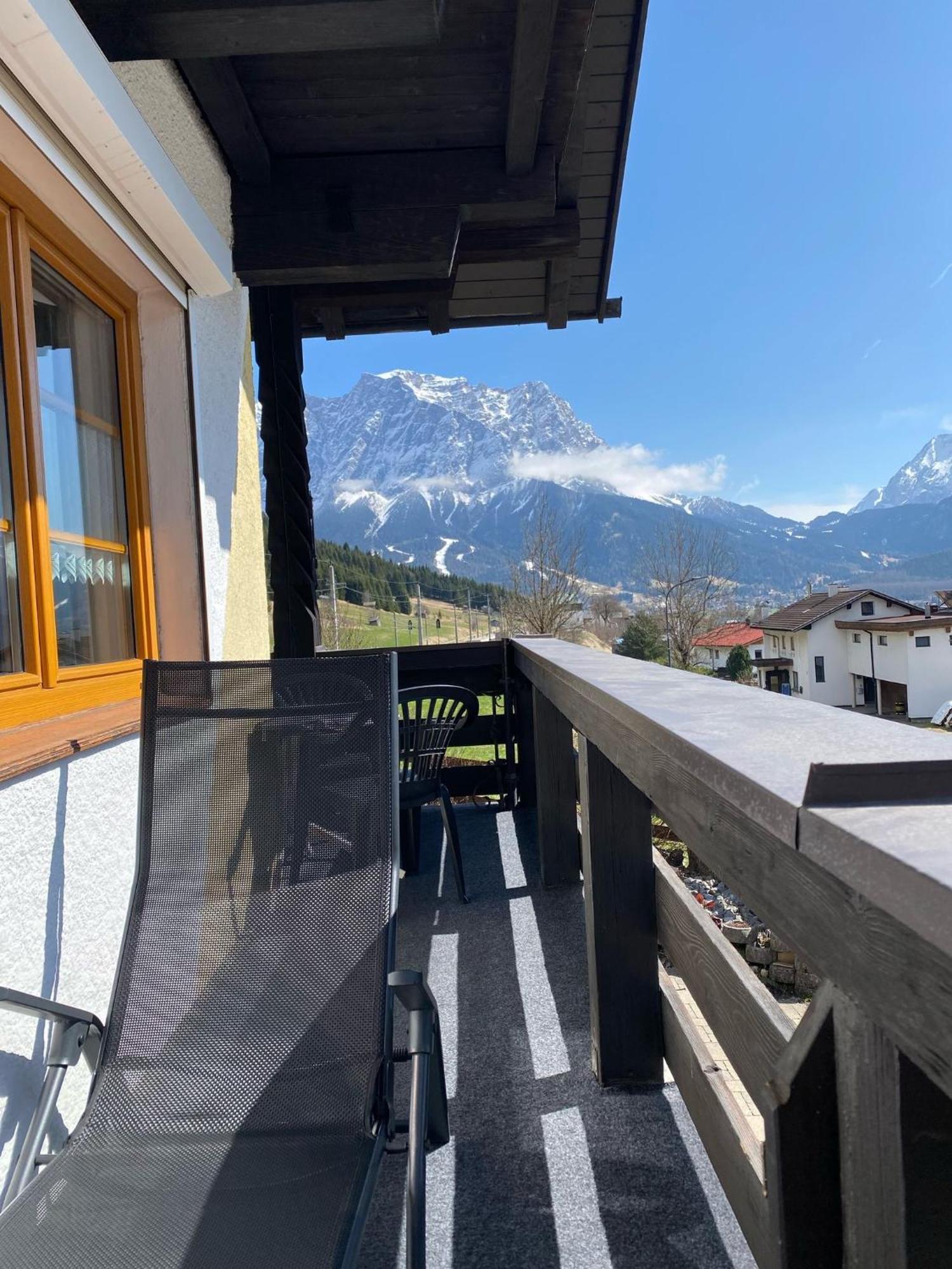 Zugspitzhaus Monika Lermoos Buitenkant foto